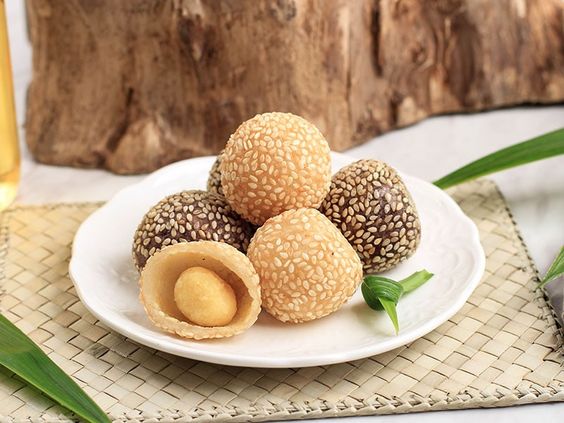 Resep Onde-Onde Isi Kacang Hijau Kopong Enak, Renyah, dan Lembut