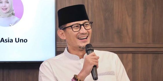 Momentum Libur Natal 2023 dan Tahun Baru 2024: Sandiaga Uno Proyeksikan Kontribusi Rp120 Triliun bagi Perekonomian Nasional