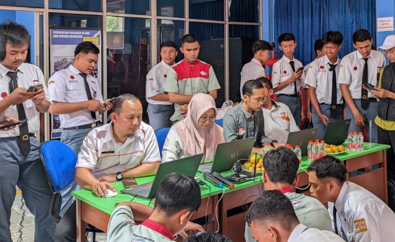 Perekaman KTP di Sekolah Aja : Disdukcapil Sumedang Goes To School, Permudah Layanan Bikin KTP