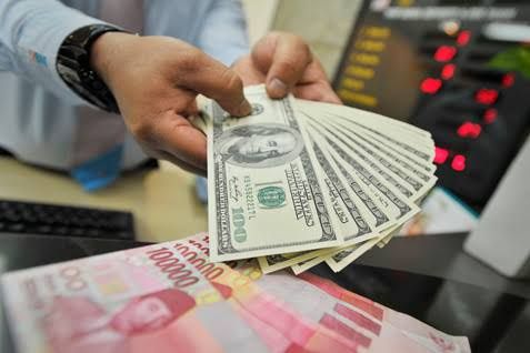 Rupiah Kembali Menguat Atas Dolar AS, Sekarang di Angka Rp 15.219