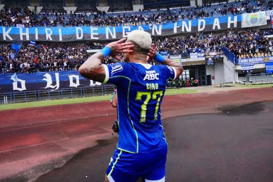 Bentrokan di luar Stadion Indomilk Arena, Persib Didenda Rp 25 Juta