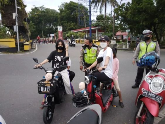 Larangan Penggunaan Sepeda Listrik di Jalan Raya