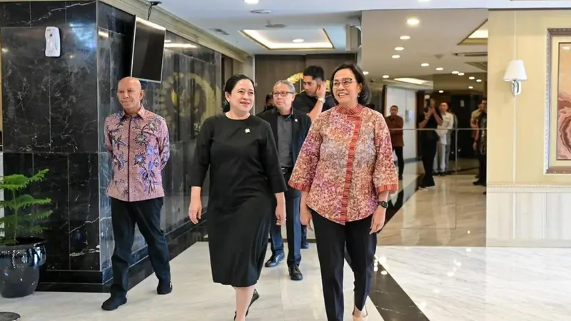 Sri Mulyani Meet Up Bareng Puan Maharani, Ngobrol Apa?