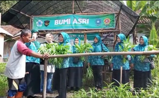 Warga Jatimulya Merasakan Manfaat Bumi Asri