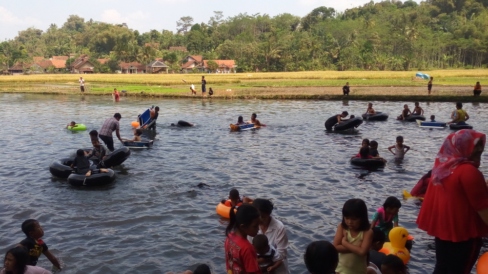 Disbudpar Sumedang Kolam Cikandung Menawarkan Sensasi Berenang Luar Biasa