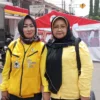 KUNJUNGI: Politikus Partai Golongan Karya (Golkar), Sonia Sugian bersama anggota DPR RI, Itje Siti Dewi Kuraesin mengunjungi RSUD Sumedang dan RS Pakuwon, kemarin.