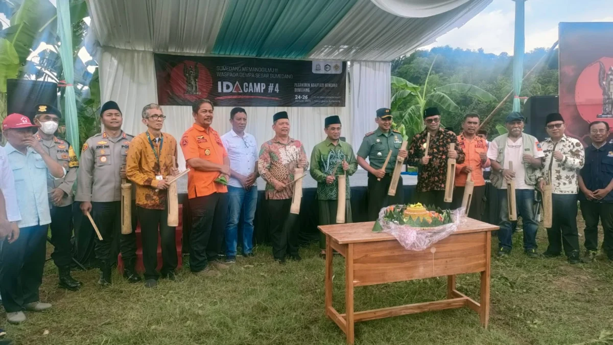 Ratusan Santri Sumedang Ikuti Camp Mitigasi Bencana