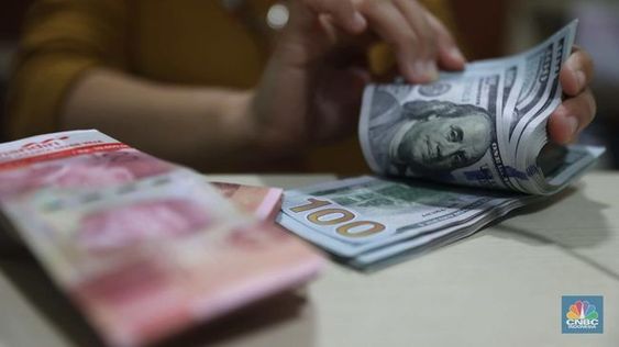 Nilai Tukar Rupiah Dikabarkan Melemah Melawan Dollar AS, Sekarang di Rp 15.550