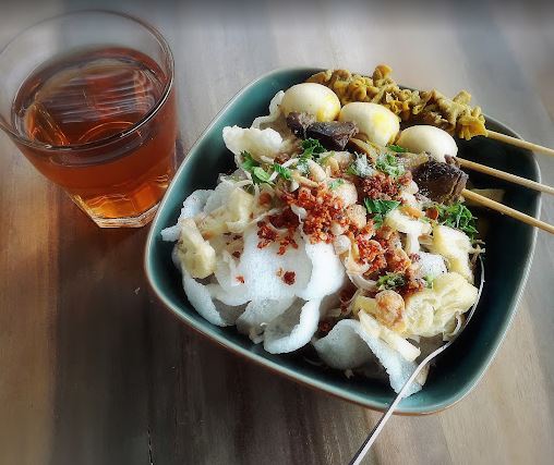 5 Rekomendasi Tempat Makan Bubur Ayam Terenak di Sumedang, Dijamin Nikmat dan Kenyang