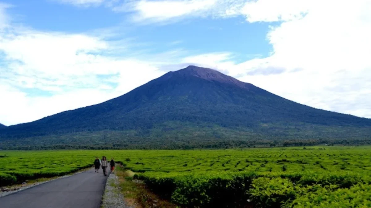 Gunung Ciremai, Foto Istimewa : gemapalamaniis.blogspot.com