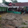 SISA: Sisa-sisa banjir di Dusun Leuwi Awi Desa/Kecamatan Ujungjaya menimbulkan kecemasan masyarakat saat hujan