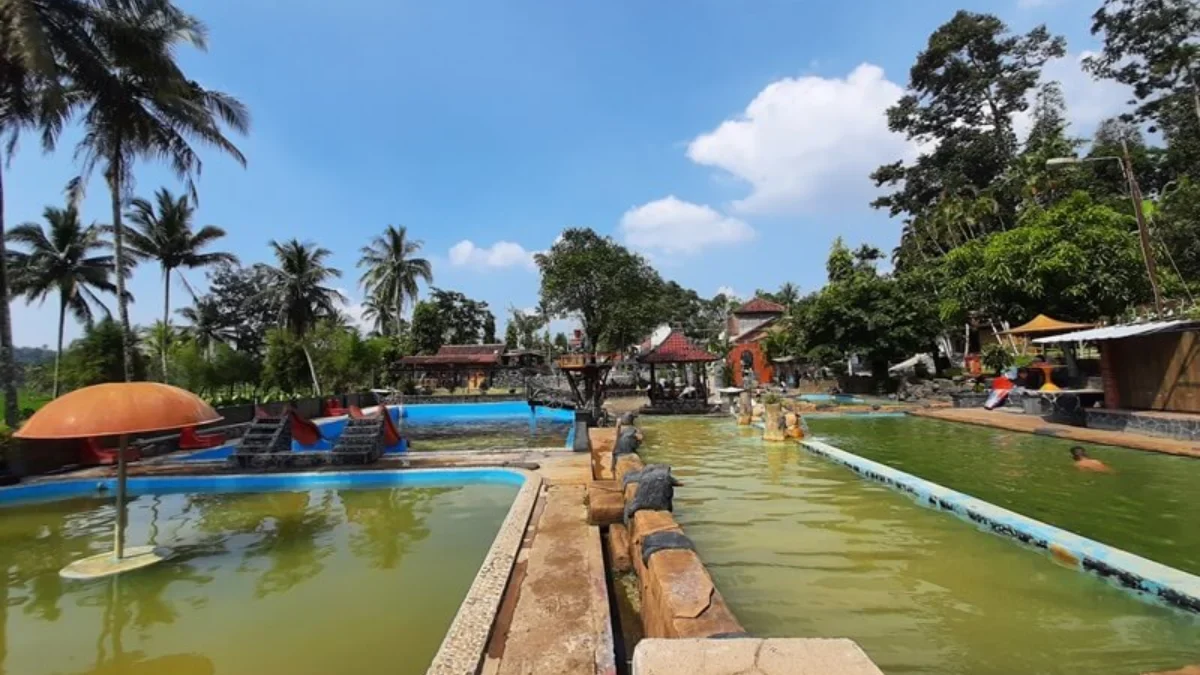 SEPI: Salah satu pojok Wisata Cipanas Cileungsing di Desa Cilangkap Kecamatan Buahdua sepi pengunjung.