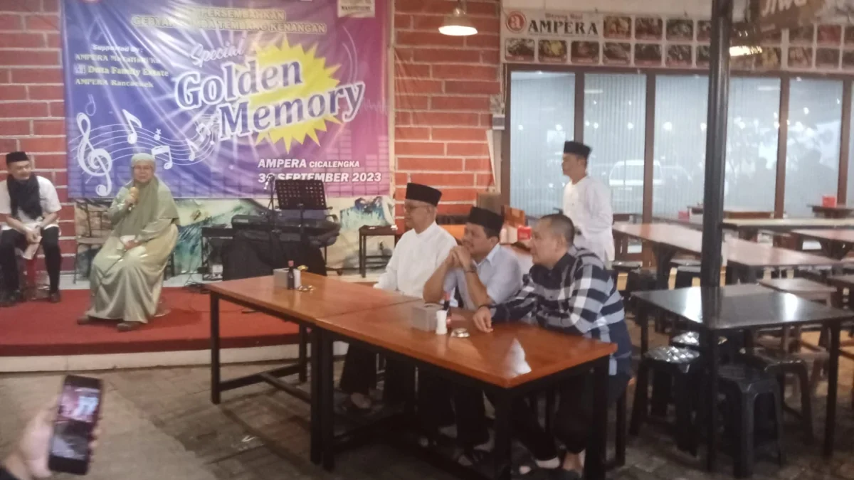 ANTUSIAS: Relawan Baraya Elah Karmilah (Barela) saat dalam kegiatan buka bersama.