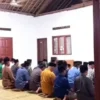 Mengenal Lebih Dekat Dengan Jemaah Aolia Gunung Kidul yang Sudah Lebaran Hari Ini