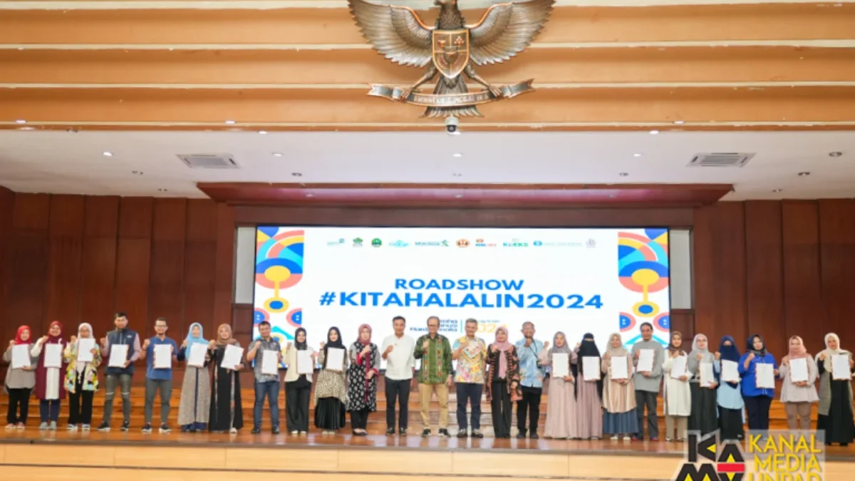 Rektor Universitas Padjadjaran Prof. Rina Indiastuti bersama Penjabat Gubernur Jawa Barat Bey Triadi Machmudin