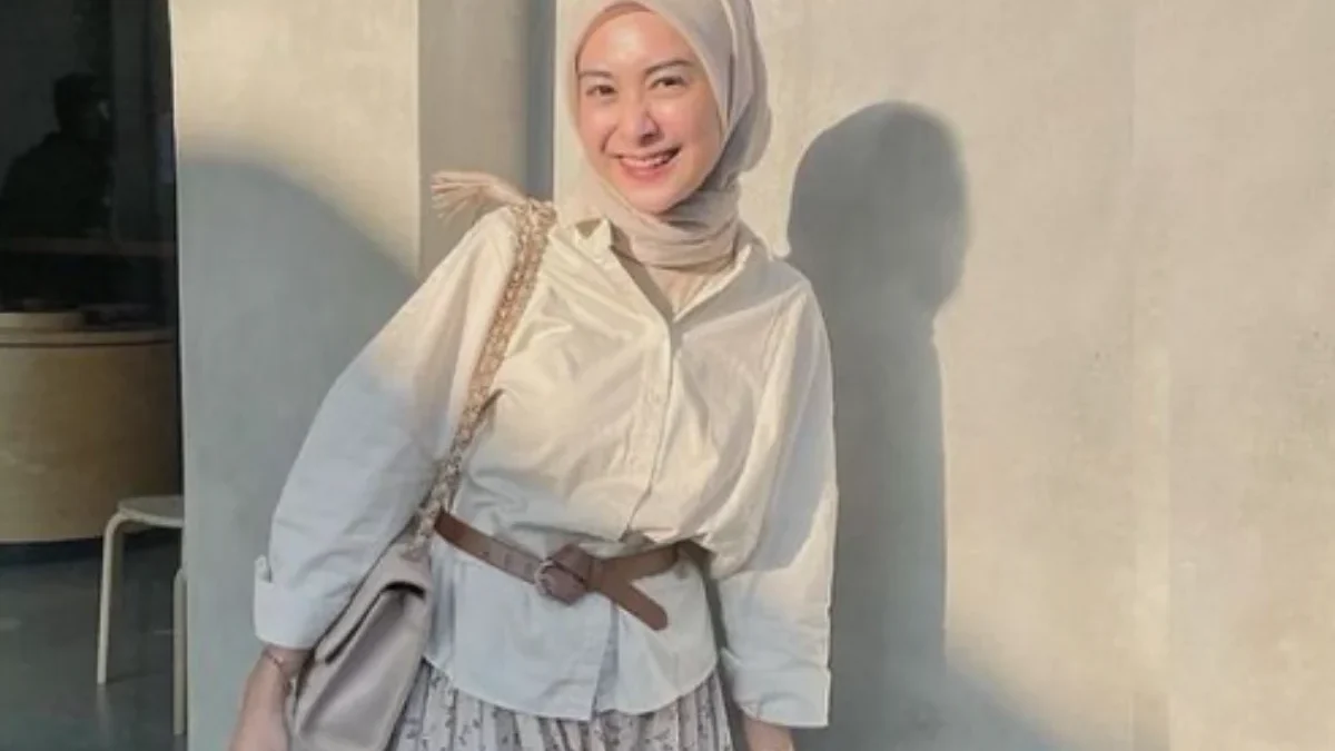 Inspirasi Outfit Stylish dengan Hijab, Tampil Trendi Dengan Hijab Simak Yu!