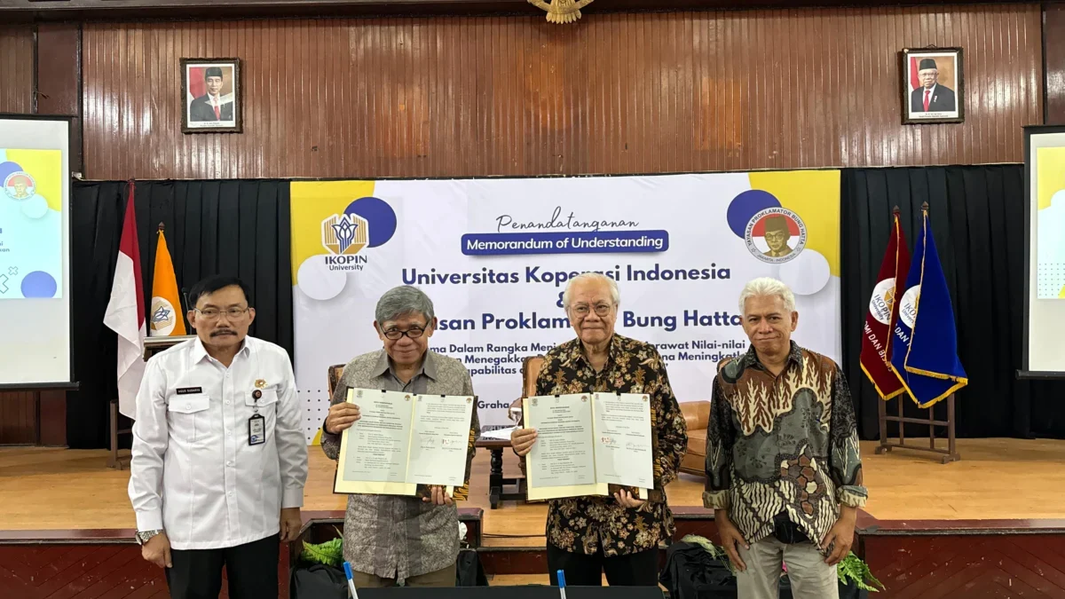 KERJASAMA: , Ikopin University melaksanakan penandatanganan kerja sama (MoU) dengan Yayasan Proklamator Bung H