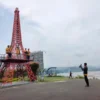 Wah Ada Menara Eiffel di Sumedang, Buruan Kepoin Sebelum Pengunjung Penuh!