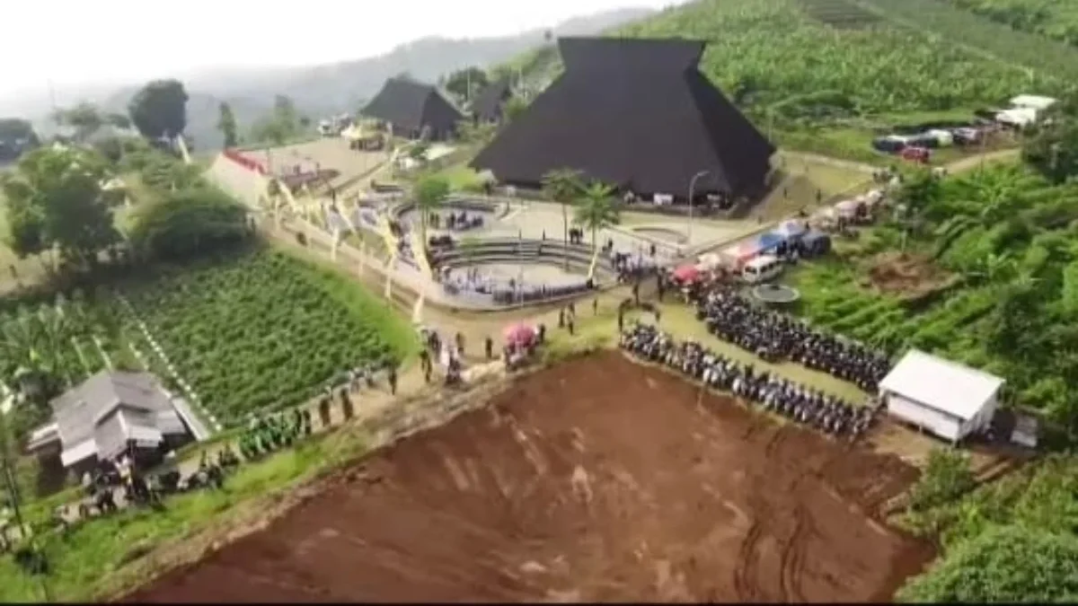 Tempat Kamping Dibangun di Kawasan Geoteater