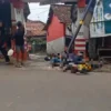 KORBAN: Seorang pekerja tewas dan enam lainnya terluka parah setelah tersengat listrik, di Jatinangor Sabtu (2