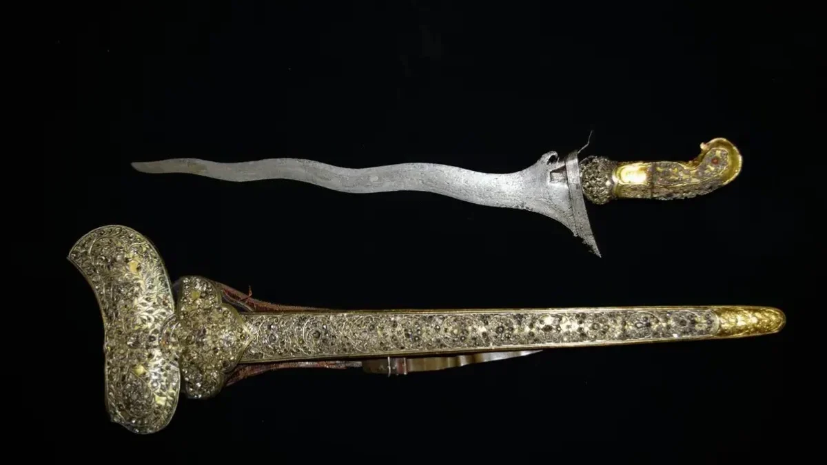 Keris Panunggul Naga