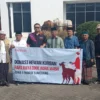 Berkah Idul Adha 1445 Hijriah: CCEP Indonesia Bagikan Hewan Qurban dan Dukung Pengembangan Masyarakat