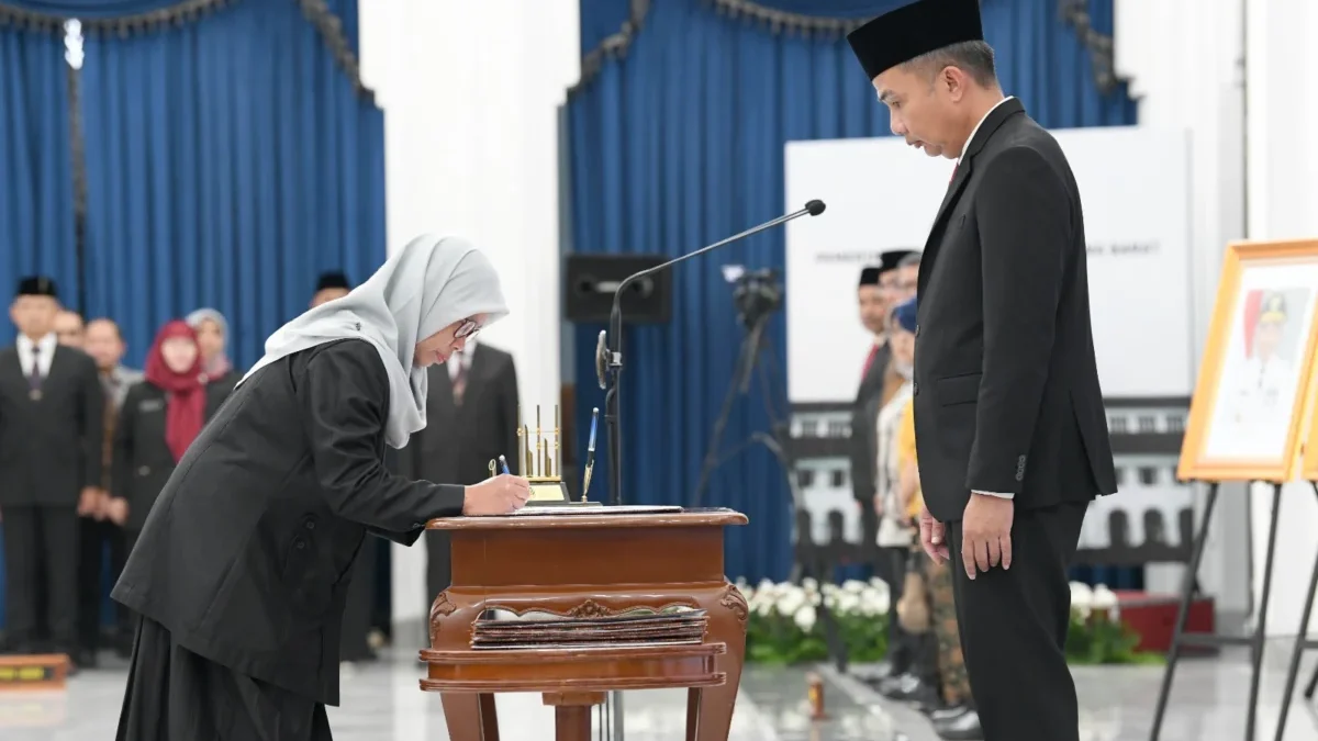 Bey Machmudin Lantik 5.864 Aparatur Sipil Negara di Lingkungan Pemda Provinsi Jabar