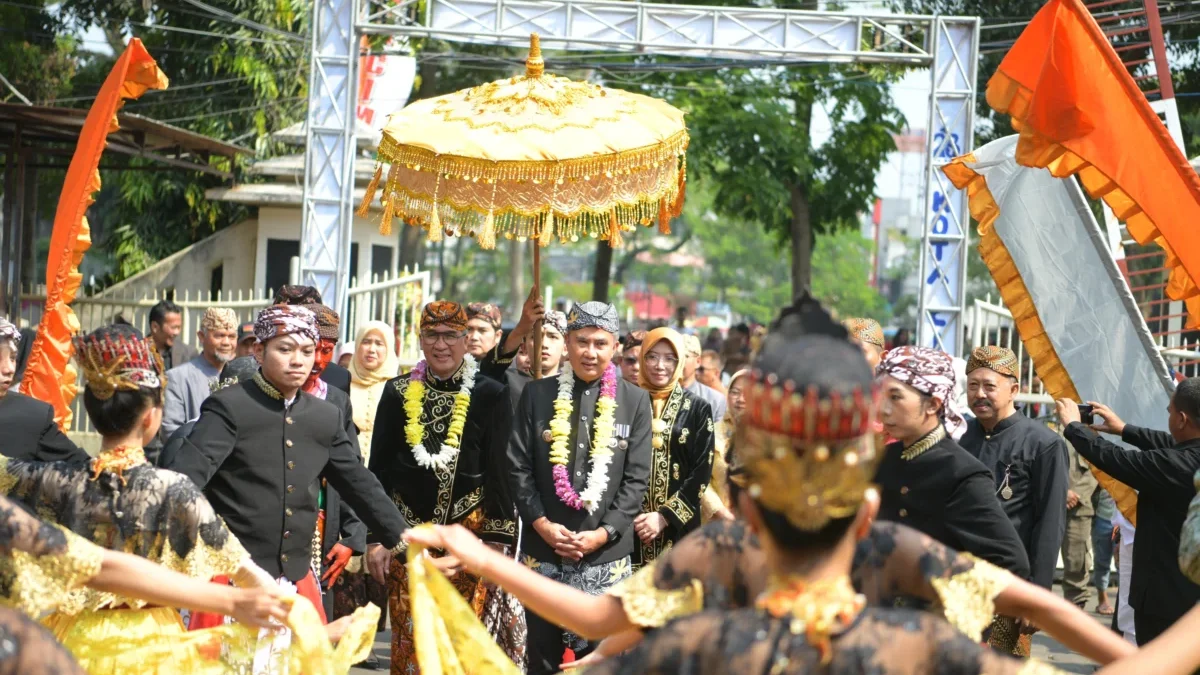 HARI JADI KOTA CIMAHI, Bey Machmudin: Cimahi Punya Potensi Besar Maju Bersama Jabar