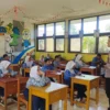 Bhabinkamtibmas Polsek Conggeang Berikan Pembinaan dan Penyuluhan Kepada Siswa/i SMPN 2 Conggeang