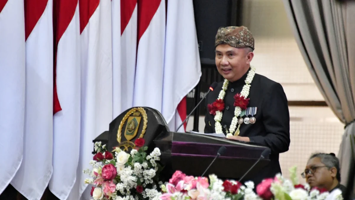 Penjabat Gubernur Jawa Barat Bey Machmudin