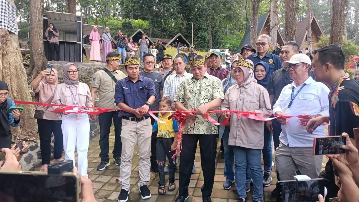 BUKA: PJ Bupati Sumedang Yudia Ramli menghadiri kegiatan Soft Launching Wana Wisata Cipanteuneun di Cimalaka,