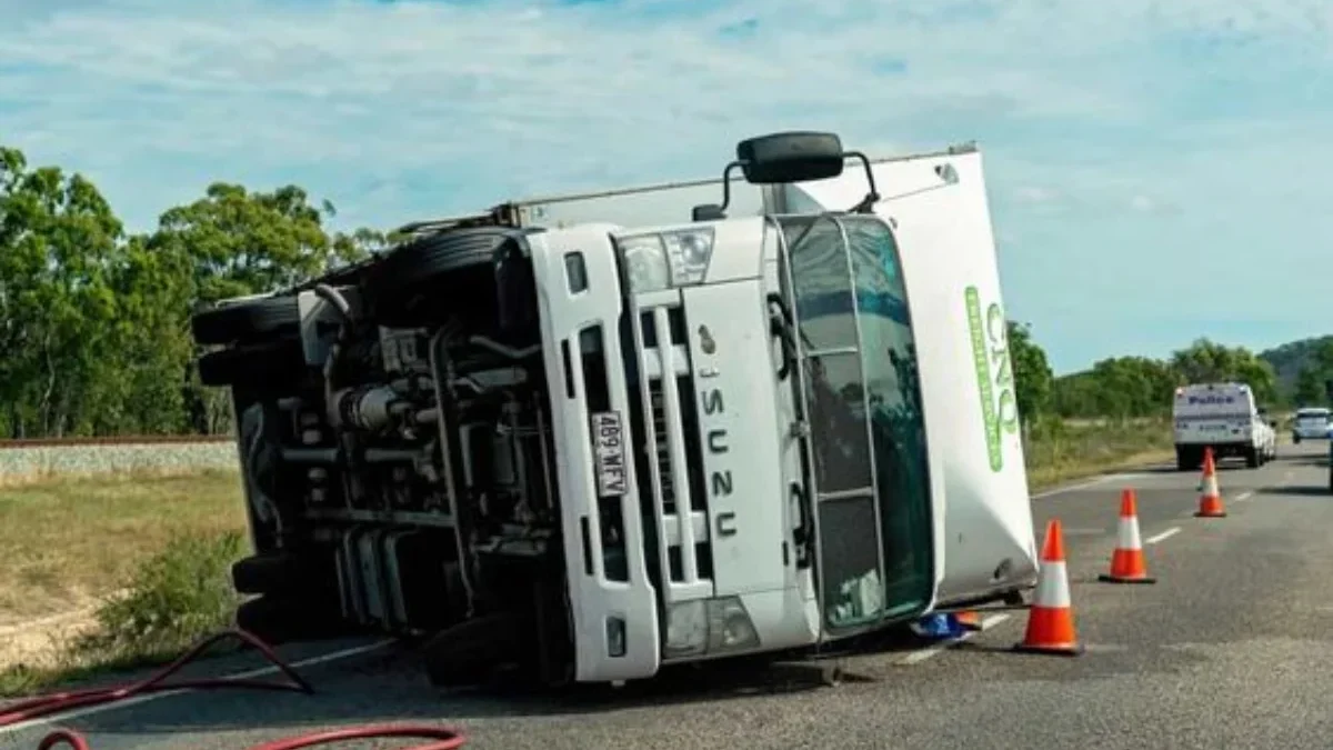 Detik-Detik Minibus Terguling di Tasikmalaya: Pengakuan Sopir yang Menghebohkan!