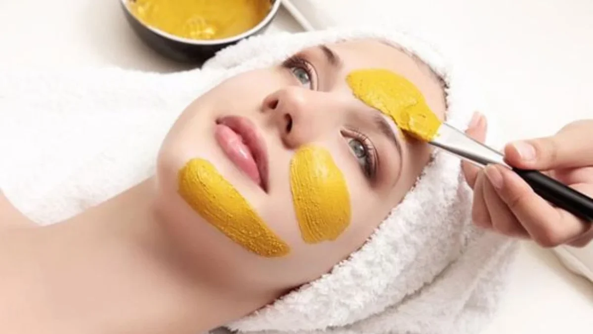 Bikin Wajah Glowing Bebas Kerutan Seketika! Inilah Cara untuk Buat Masker Dari Bahan Alami