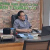 Kepala MAN 3 Tasikmalaya Drs Undang Johari saat berada di ruangannya