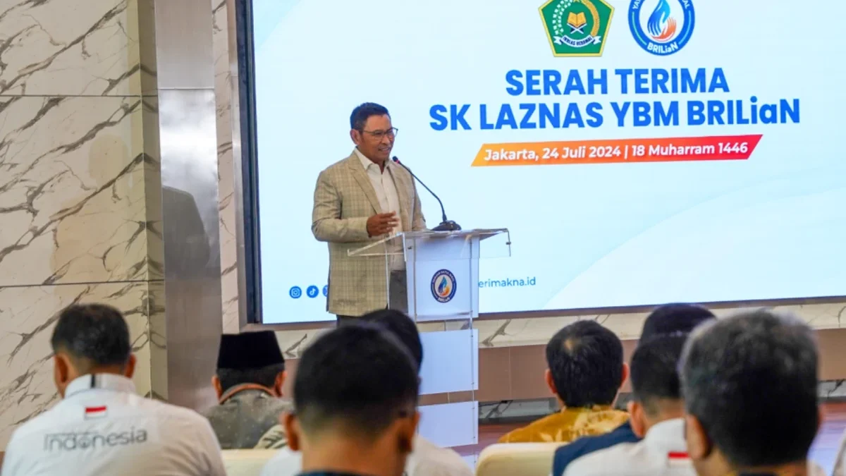 Kemenag RI Menyerahkan SK Izin Operasional Sebagai Lembaga Amil Zakat Skala Nasional Kepada YBM BRILiaN