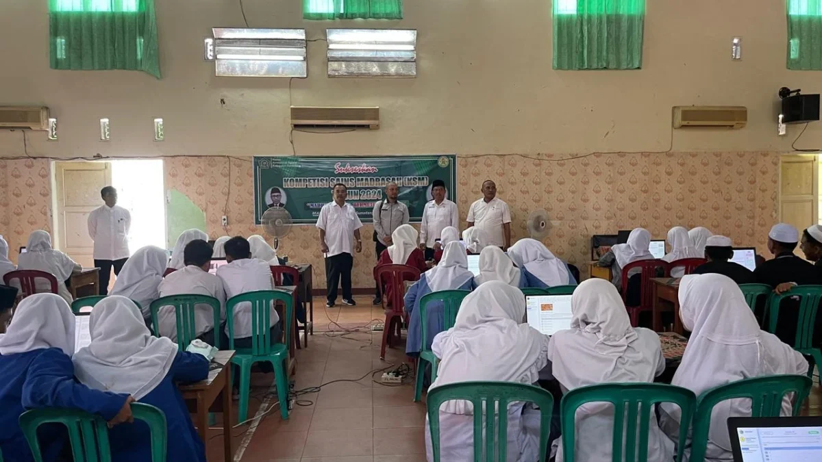 ANTUSIAS: Para peserta Kompetisi Sains Madrasah (KSM) tingkat Kabupaten Sumedang tahun 2024 di MAN 1 Sumedang,