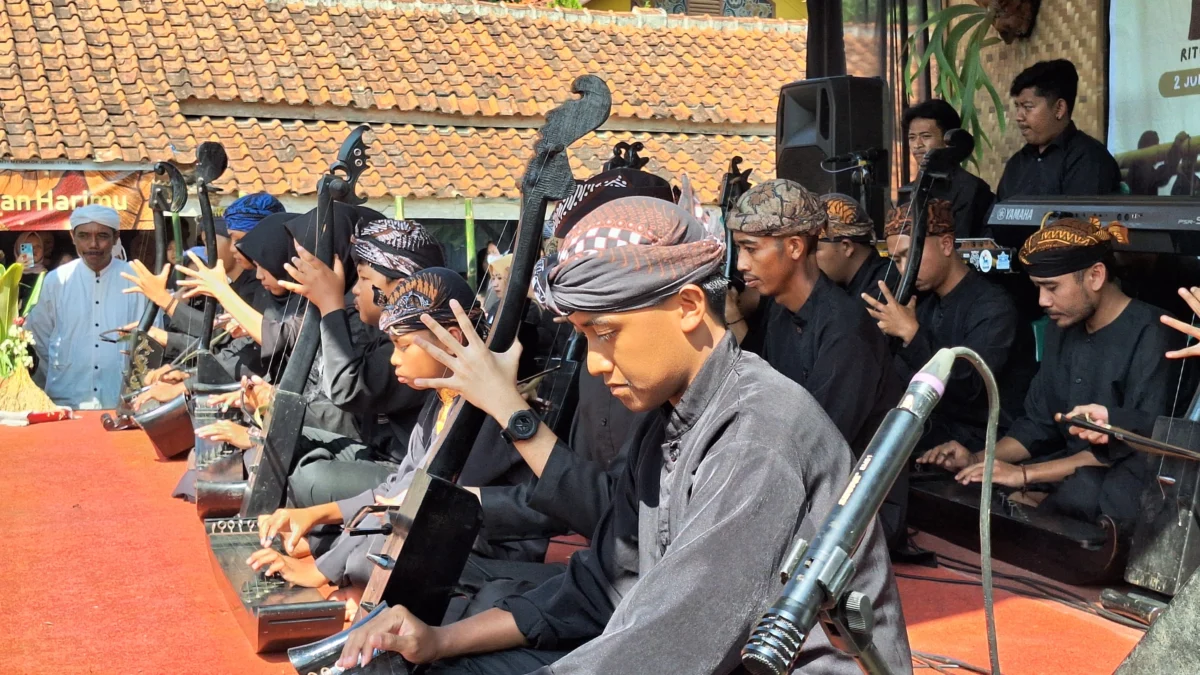 GELAR: Kesenian Tradisional asal Kecamatan Rancakalong yaitu Seni Tarawangsa dan Ngalaksa resmi ditetapkan men