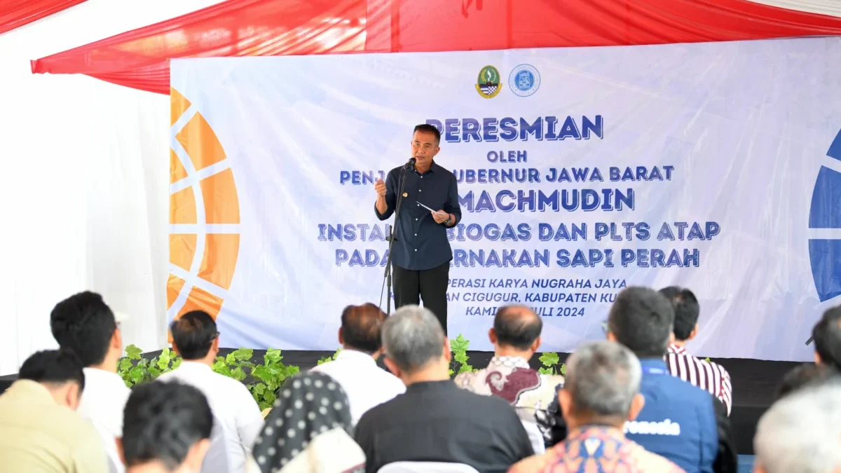 Bey Machmudin Resmikan PLTS - Biogas