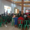 Pemilik warung remang-remang di Palimanan Barat alias Palbar, Kabupaten Cirebon dikumpulkan oleh Satpol PP.