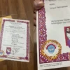 undangan pernikahan bentuk ijazah