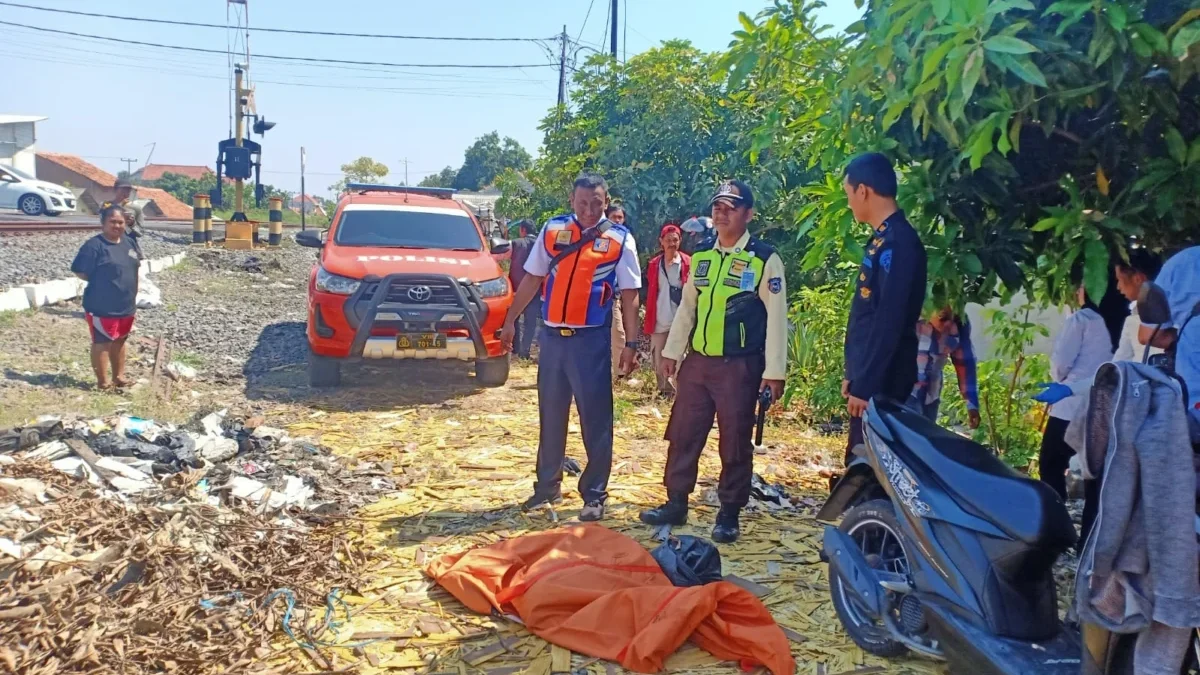 Warga Talun Tertabrak Kereta Api, Diduga Sengaja Akhiri Hidup