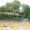 Bangun Jembatan Gantung, BRI Bantu Mobilitas Warga dan Dorong Ekonomi Masyarakat Desa