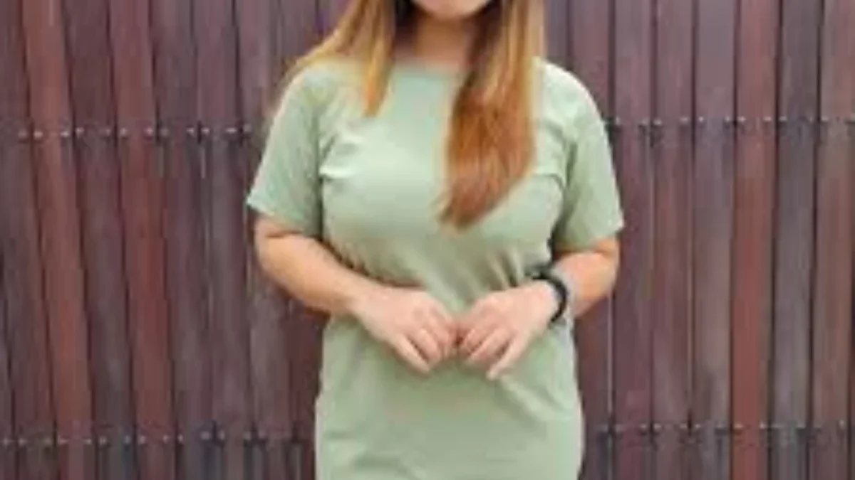 Tips Memilih Warna Baju Kaos untuk Wanita