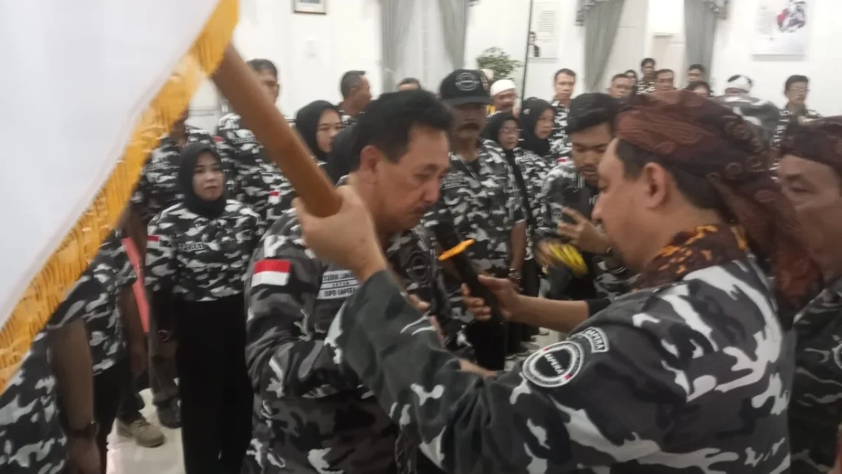 PELANTIKAN: Ketua DPD Bapera Kabupaten Sumedang Sidik Jafar resmi dilantik di Gedung Negara Sumedang, baru-bar