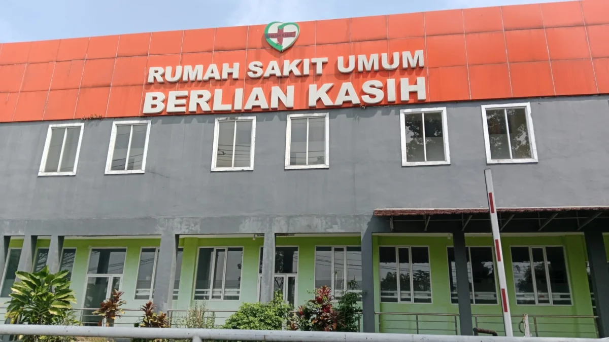 TERBENGKALAI: Kondisi RSU Berlian Kasih Kecamatan Cimalaka yang belum mendapat izin operasional dari pemerinta