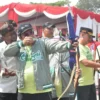 BIDIK: Pj Bupati Sumedang Yudia Ramli saat mengikuti kegiatan Sumedang Bergema di lapangan PPS, Kamis (22/8).