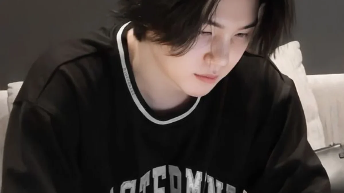 Beginilah Reaksi KNetz Terhadap Permintaan Maaf Suga Perihal Kontroversi yang Masih Jadi Perbincangan Hangat Beginilah Reaksi KNetz Terhadap Permintaan Maaf Suga Perihal Kontroversi yang Masih Jadi Perbincangan Hangat
