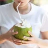 Manfaat Meminum Air Kelapa Bagi Kesehatan Tubuh