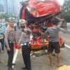 Kecelakaan Maut! Dua Truk Saling Bertabrakan, Satu Orang Tewas DItempat