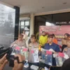 BERIKAN KETERANGAN: Kapolres Sumedang AKBP Joko Dwi Harsono bersama jajarannya saat press rilis pengungkapan k